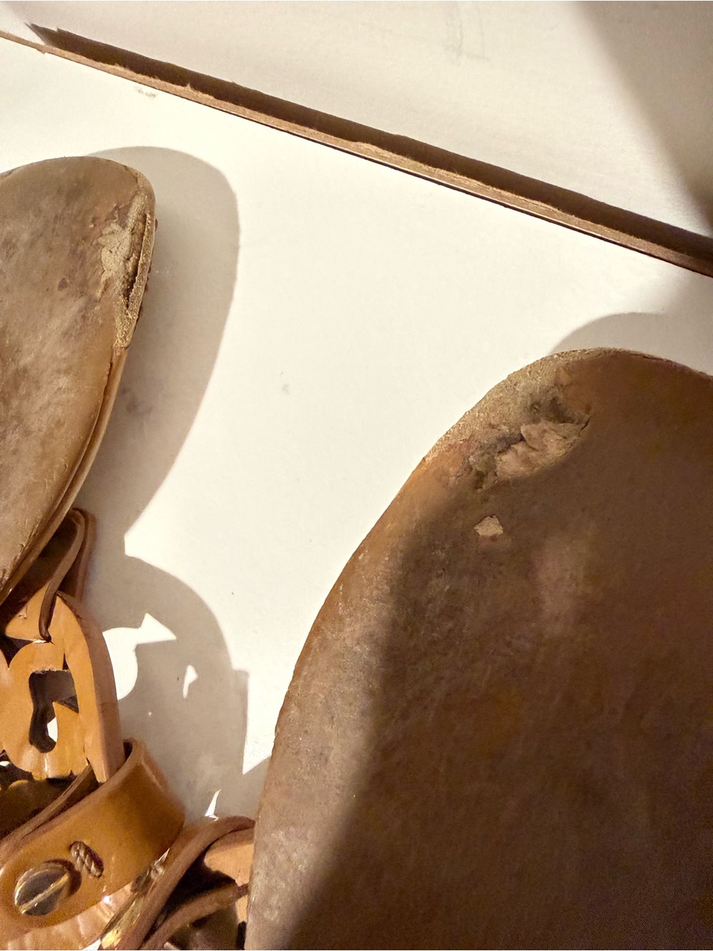 Tory Burch Cognac Miller Logo Thong Sandals - Picture 3 of 3
